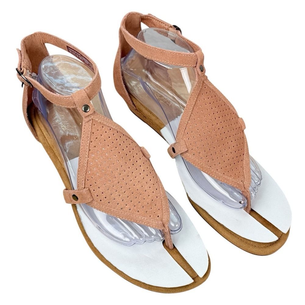 Koolaburra by UGG Wedge Sandals Size 11 Blush Suede